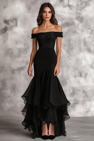 Robe longue d’invitée de mariage sirène noire à épaules dénudées avec volants